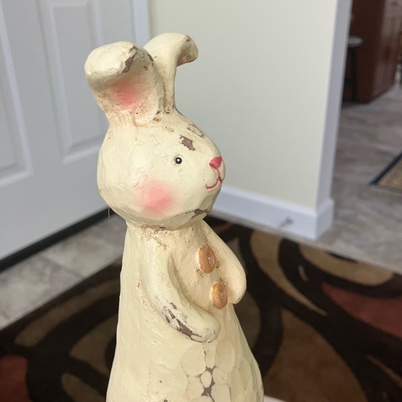VINTAGE JIM SHORE TALL RABBIT ON EGG ENESCO HEARTWOOD CREEK COLLECTION  c2001 - Picture 5 of 16